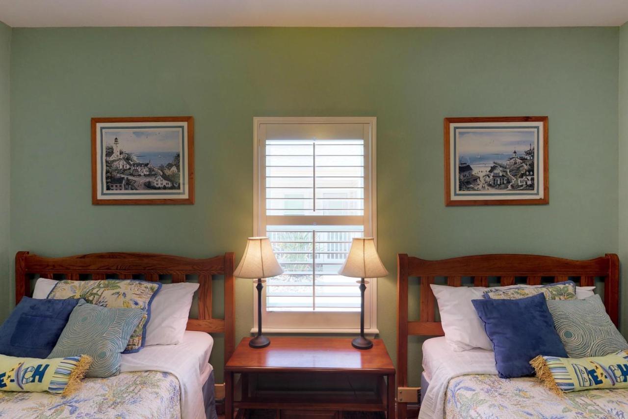 Palm Bay Condos Corpus Christi Room photo
